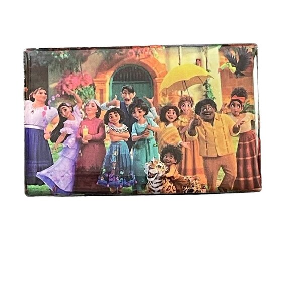 Encanto Madrigal Familia Lapel Pin Picture Family Badge Brooch Accessories - Picture 1 of 11